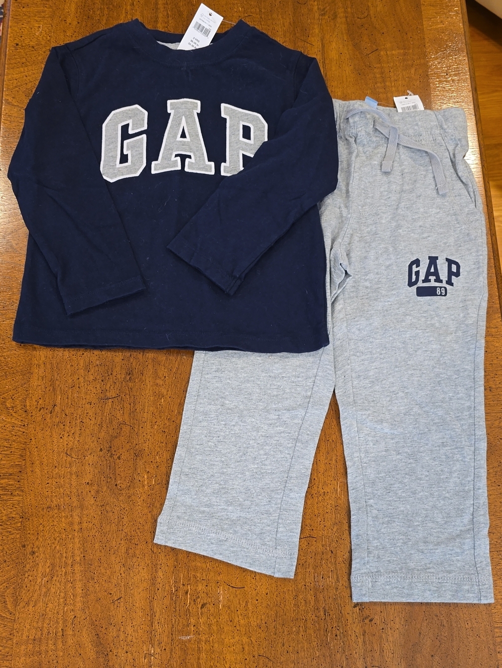 GAP Navy Top with Light Gray Jogger Set US 3yrs